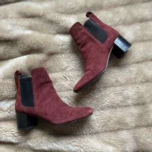 🍷 Zara Suede Ankle Boots – Size 38 (fits 7)